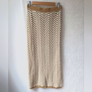 Willow And Wind Large Crochet Zig Zag Tan White Maxi Skirt